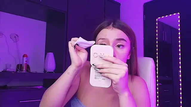 TinaJonnes  online show from March 12, 2026, 5:55 am