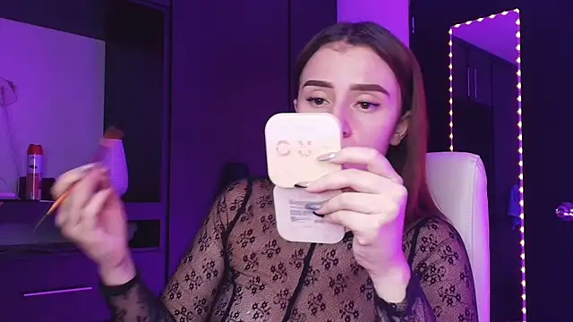 TinaJonnes  online show from March 20, 2026, 4:02 am