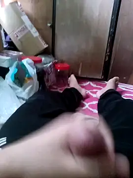 Snapshot of Bass12342a chatting on January 6, 2026, 6:39 am Bass12342a online show from January 6, 2026, 6:39 am