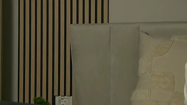 AngeliqueSkye online show from October 3, 2025, 3:20 am