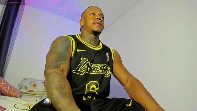 Snapshot of ronnie_7777 chatting on September 9, 2025, 2:21 am ronnie 7777 online show from September 9, 2025, 2:21 am