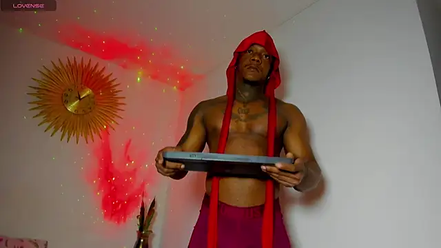 Snapshot of ronnie_7777 chatting on November 18, 2025, 4:16 am ronnie 7777 online show from November 18, 2025, 4:16 am