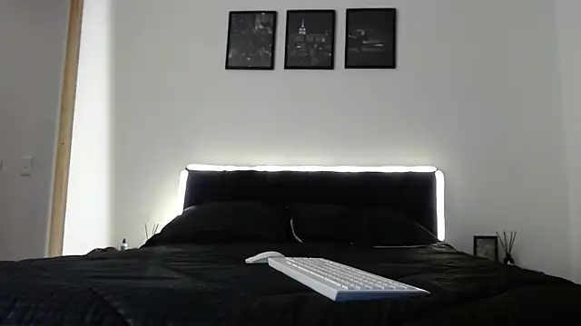 JacksonCooper1 online show from July 5, 2026, 2:49 am