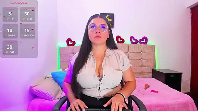 Catherine summer1 online show from October 15, 2025, 10:18 pm