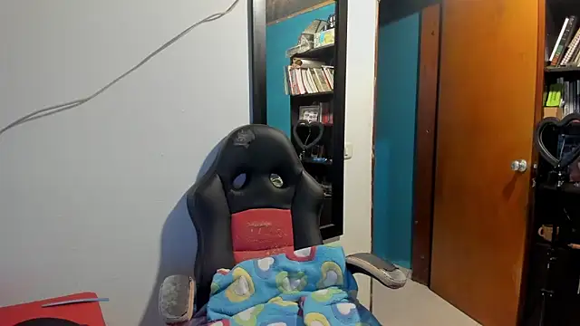 peanut tangerine online show from September 17, 2025, 10:56 pm