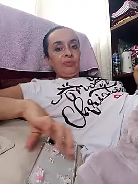 Samantha Sullivan  online show from February 2, 2026, 12:26 pm