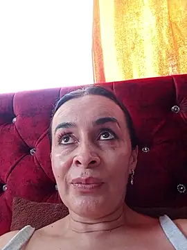 Samantha Sullivan  online show from May 26, 2026, 9:24 pm