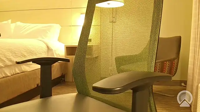 overaveragefreak4you online show from September 14, 2025, 6:36 am