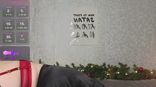 Kira Citro online show from December 31, 2024, 2:51 am