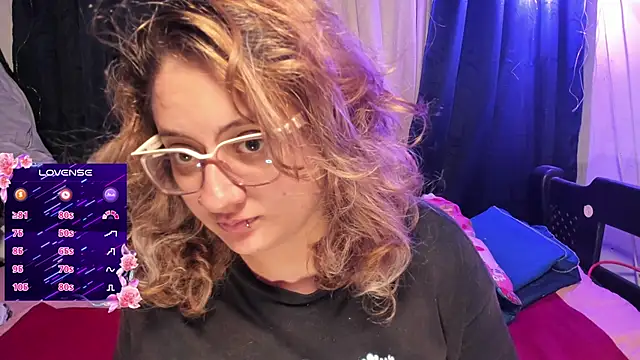 AnnieBigBoobs online show from September 17, 2025, 3:08 am