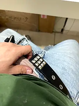 bomvivant2 online show from November 18, 2025, 9:18 pm