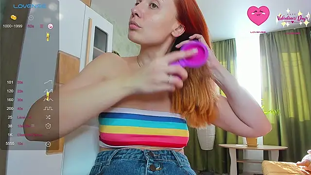 LuxieDelight online show from February 2, 2025, 12:02 pm