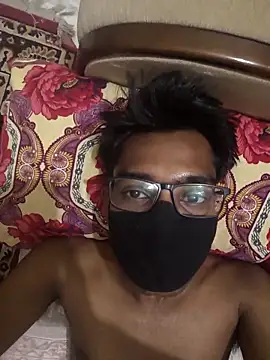 Snapshot of Tomato_boy chatting on September 17, 2025, 6:32 pm Tomato boy online show from September 17, 2025, 6:32 pm