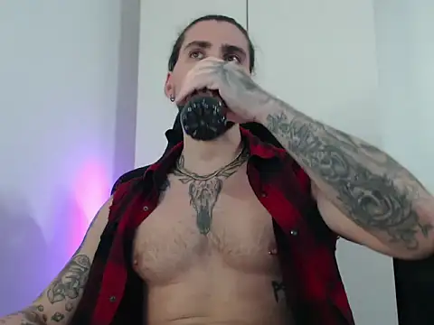 MateoHunk online show from December 16, 2025, 5:39 pm