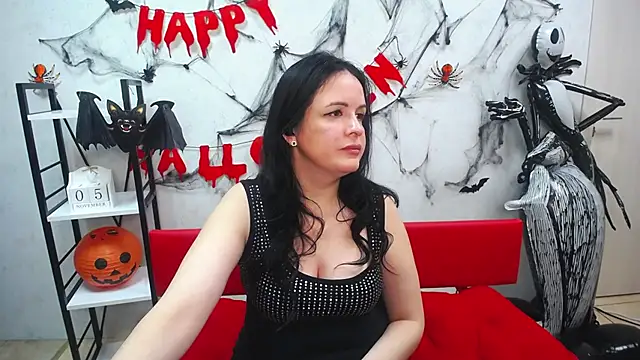 TayaBoret online show from November 5, 2025, 7:06 pm