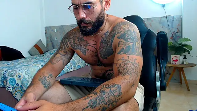 hanz col online show from November 15, 2025, 4:49 am