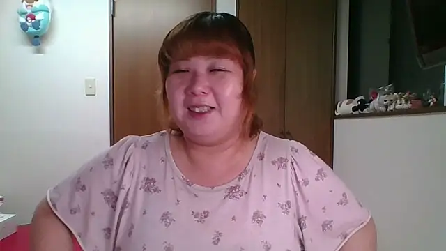 SAKU-RA-chan online show from June 16, 2026, 1:33 pm