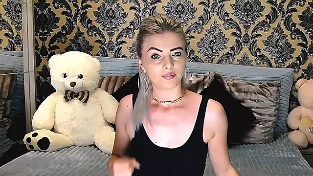 Aly girl1 online show from February 28, 2025, 10:09 am