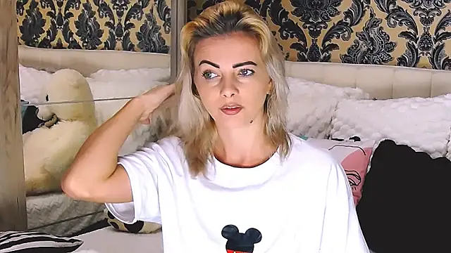 Aly girl1 online show from October 5, 2025, 9:00 am