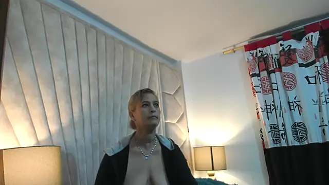 Jade squirtt online show from October 21, 2025, 10:25 am