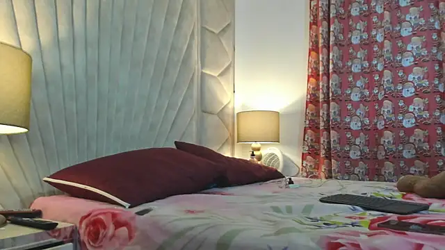 Jade squirtt online show from November 24, 2025, 11:10 am