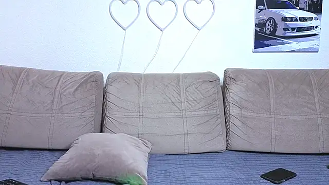 Ian Connery online show from April 15, 2026, 5:17 pm