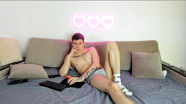 Snapshot of Ian_Connery chatting on February 5, 2025, 5:31 pm Ian Connery online show from February 5, 2025, 5:31 pm