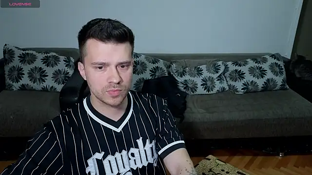 JohnnyStepBro online show from April 20, 2026, 10:22 pm