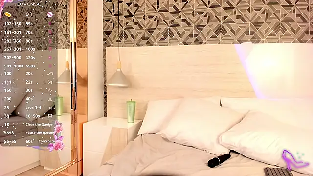 IvannaAnggel online show from March 22, 2025, 5:09 pm