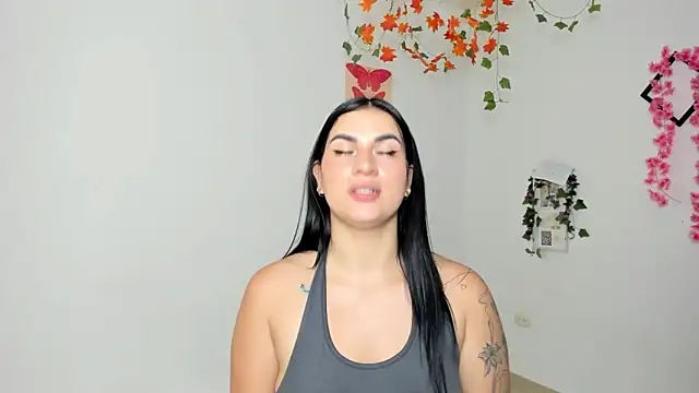 Snapshot of Emic_ chatting on February 16, 2026, 3:10 pm Emic online show from February 16, 2026, 3:10 pm