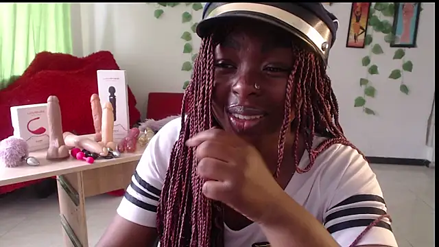 Snapshot of _Zooee chatting on February 6, 2026, 6:37 pm Zooee online show from February 6, 2026, 6:37 pm