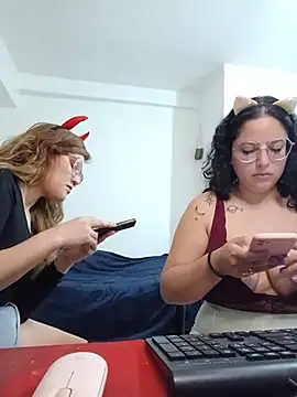 Snapshot of babyluna939 chatting on July 10, 2026, 7:36 pm babyluna939 online show from July 10, 2026, 7:36 pm