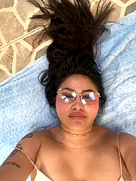 Little Ivy online show from November 1, 2025, 3:50 pm