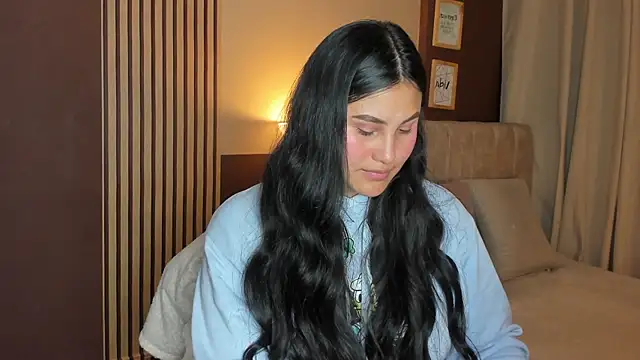 Little Ivy online show from April 14, 2026, 8:03 pm