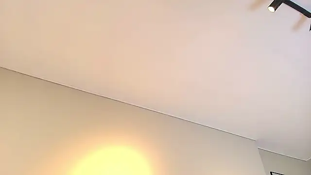 Isis Osman online show from March 18, 2026, 7:26 pm