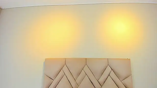 Snapshot of Isis_Osman chatting on February 4, 2026, 7:09 pm Isis Osman online show from February 4, 2026, 7:09 pm