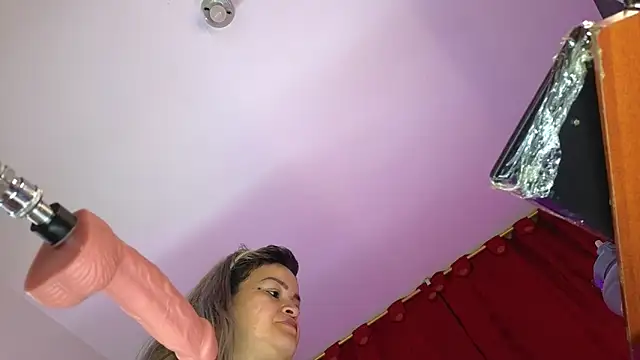 scarletteowens online show from April 24, 2026, 12:51 pm