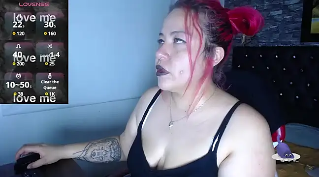 Bruja  Scarlata online show from March 13, 2025, 6:01 pm