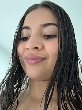 Snapshot of AnitaKariri chatting on March 12, 2025, 3:29 pm AnitaKariri online show from March 12, 2025, 3:29 pm