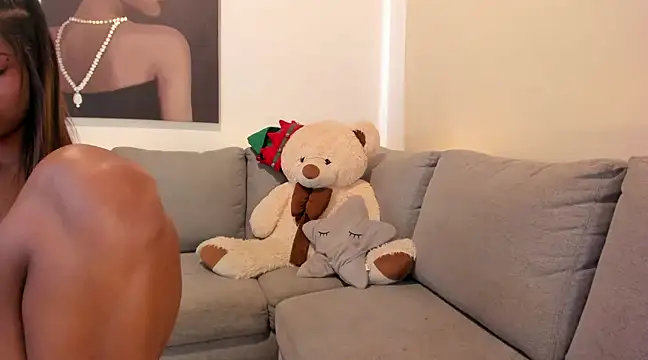 Nicolle ds online show from December 7, 2024, 6:54 pm