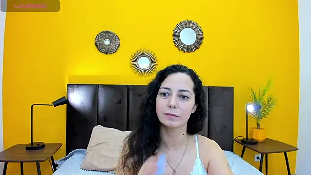 Linda Insatiable online show from February 13, 2025, 1:29 am