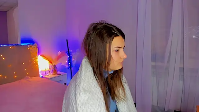 Snapshot of Laura_Leee chatting on February 5, 2026, 6:09 am Laura Leee online show from February 5, 2026, 6:09 am