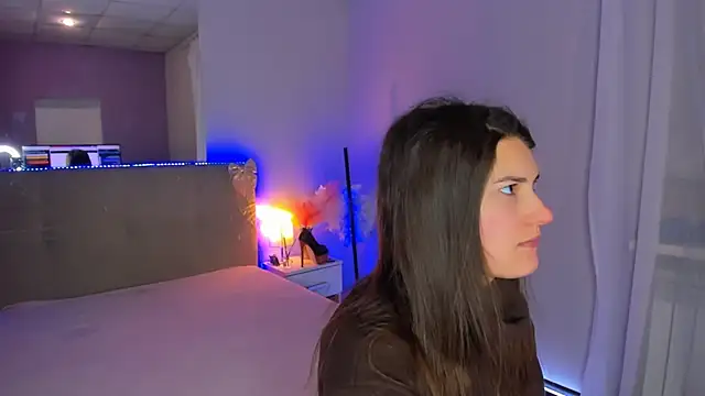 Snapshot of Laura_Leee chatting on February 10, 2026, 6:12 am Laura Leee online show from February 10, 2026, 6:12 am