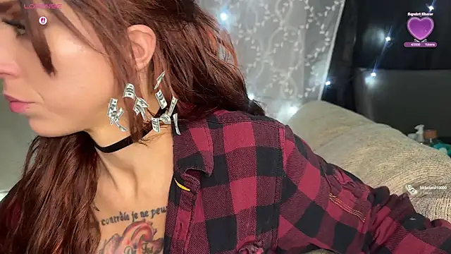 VeronicaRonnieTaylor online show from November 7, 2025, 11:59 am