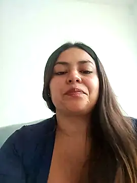 Snapshot of DULCE__26 chatting on February 23, 2025, 2:57 pm DULCE 26 online show from February 23, 2025, 2:57 pm