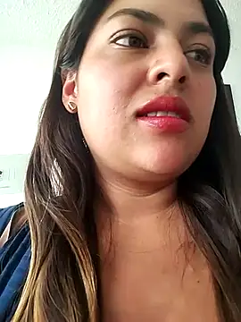 Snapshot of DULCE__26 chatting on February 27, 2025, 3:26 pm DULCE 26 online show from February 27, 2025, 3:26 pm