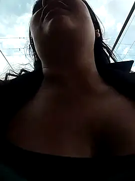 Snapshot of DULCE__26 chatting on March 4, 2025, 6:07 pm DULCE 26 online show from March 4, 2025, 6:07 pm