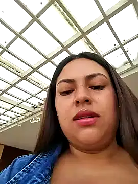 Snapshot of DULCE__26 chatting on March 10, 2025, 12:17 pm DULCE 26 online show from March 10, 2025, 12:17 pm