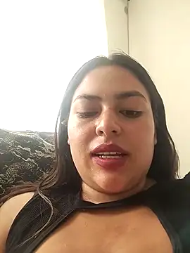 Snapshot of DULCE__26 chatting on March 17, 2025, 7:04 pm DULCE 26 online show from March 17, 2025, 7:04 pm