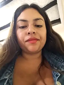Snapshot of DULCE__26 chatting on March 5, 2025, 3:18 pm DULCE 26 online show from March 5, 2025, 3:18 pm